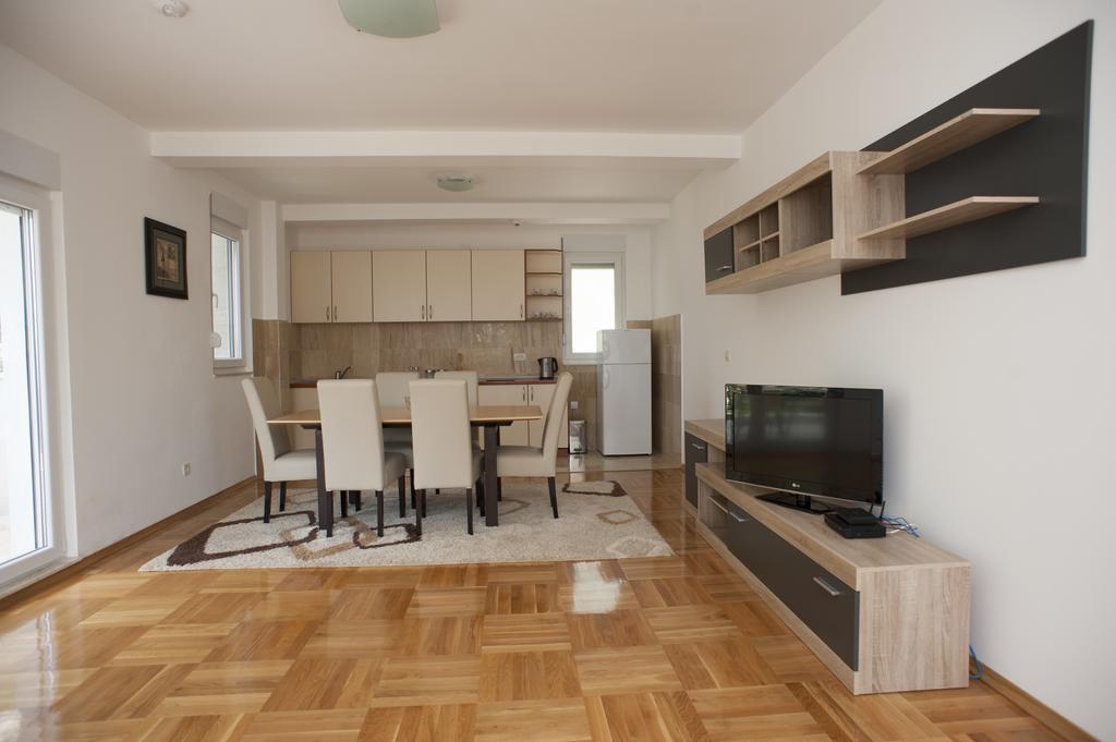 Apartments Villa Simonovic Petrovac Exterior photo