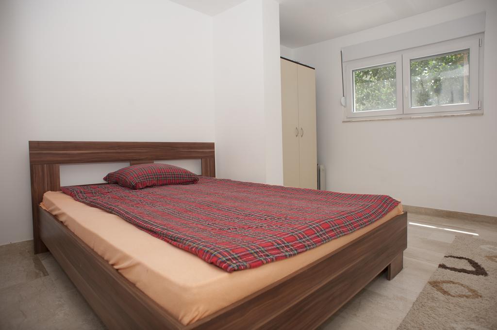 Apartments Villa Simonovic Petrovac Exterior photo